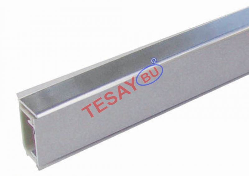 TD-13 25 mm Aluminium Convex Skirtings